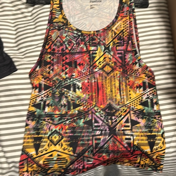 2 Reebok workout tanks - Picture 4 of 4